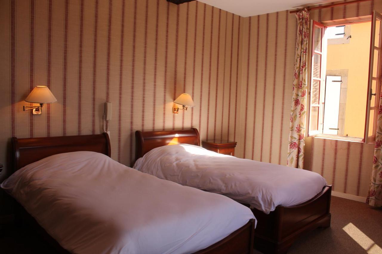 Hotel Le Commerce Mirepoix  Ngoại thất bức ảnh