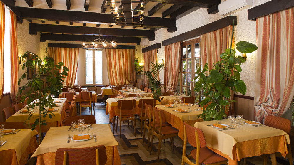 Hotel Le Commerce Mirepoix  Ngoại thất bức ảnh
